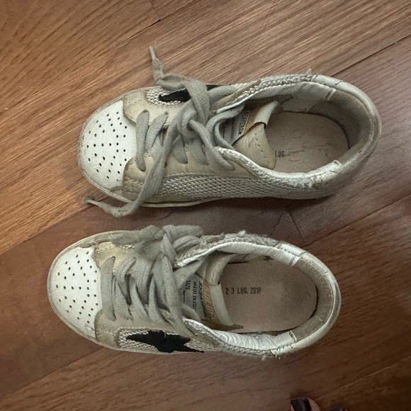 Authentic Golden Goose Toddler Shoe - Picture 6 of 6